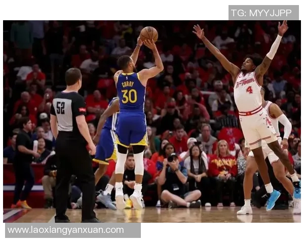 勇士与开拓者全场激战回顾精彩瞬间与关键时刻分析